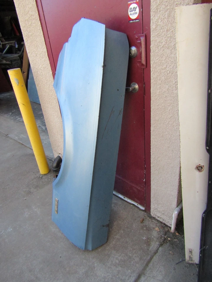 Oldsmobile Cutlass 442 1967 guardabarros izquierdo (también se adapta a 1966) Foto 3 de 4