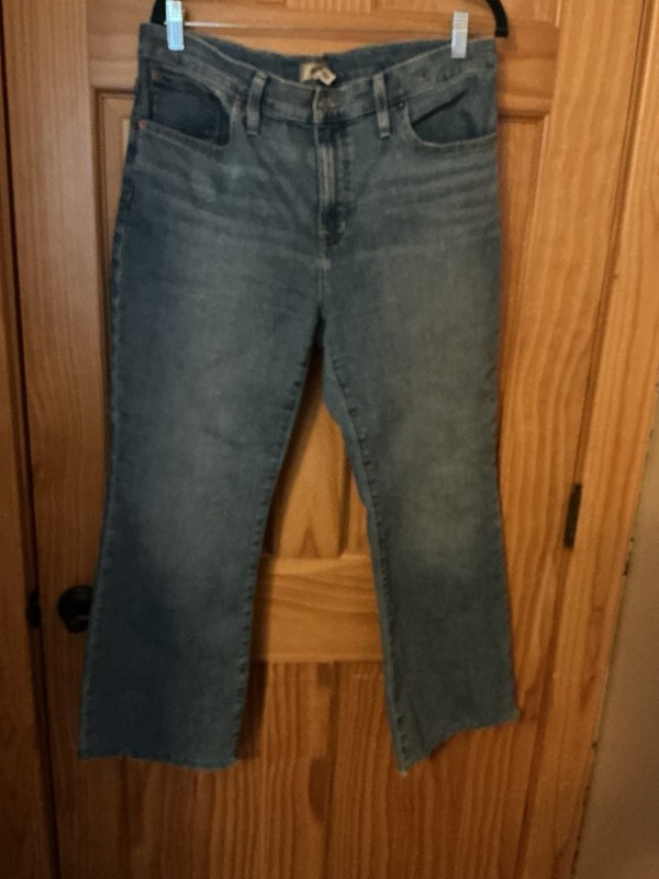 Madewell 31 Jeans Mid Rise Kick Out Raw Hem Medium Wash
