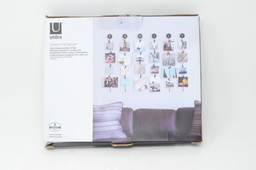 Umbra 20-Photo Plastic Family FotoClip in Black - Picture 2 of 2
