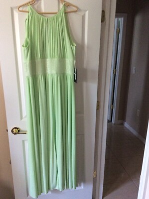 NWT Women's JS Boutique Green Full Length Embellished Waist Gown 14T