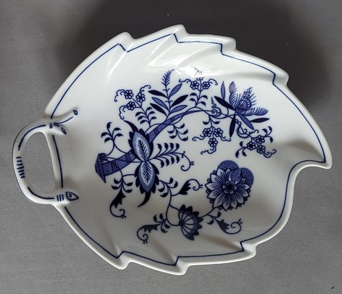 ZWIEBELMUSTER Blue Onion Leaf Dish First Quality Vintage - Picture 2 of 8