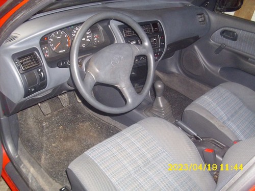 Toyota Corolla Liftback E10 ; 1.3 XLI ; 16V (Unfallfrei) viele Ersatzteile - Bild 10 von 24
