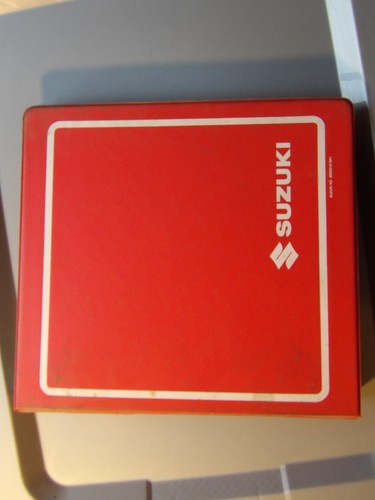 SUZUKI YX800 1990 FACTORY GENUINE SERVICE OWNERS MANUAL & BINDER 99500-38010-03E - Picture 3 of 3