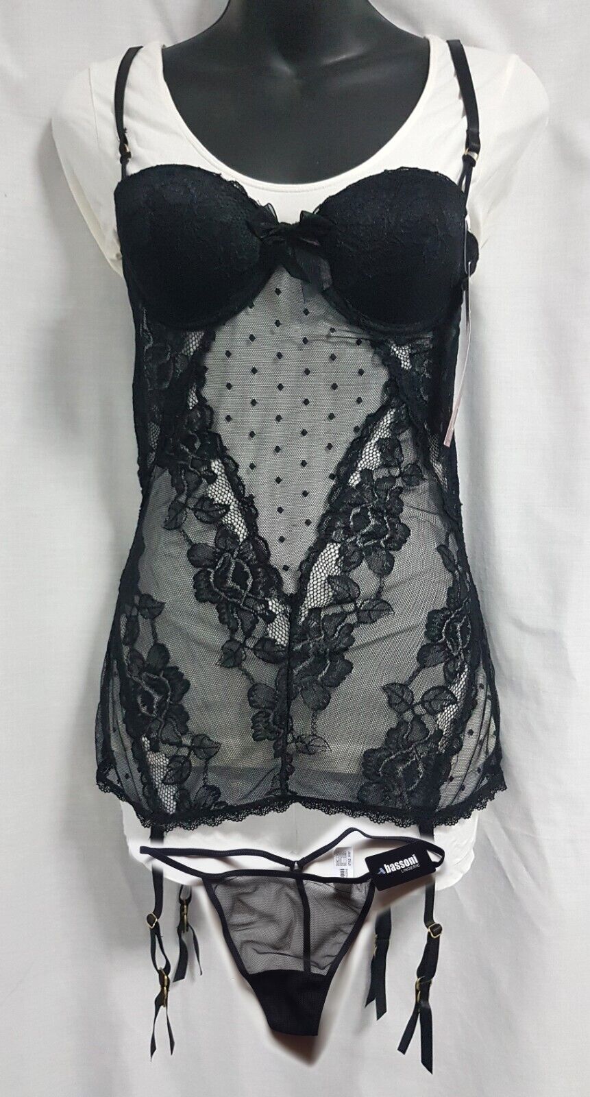 Foto 1 di 12