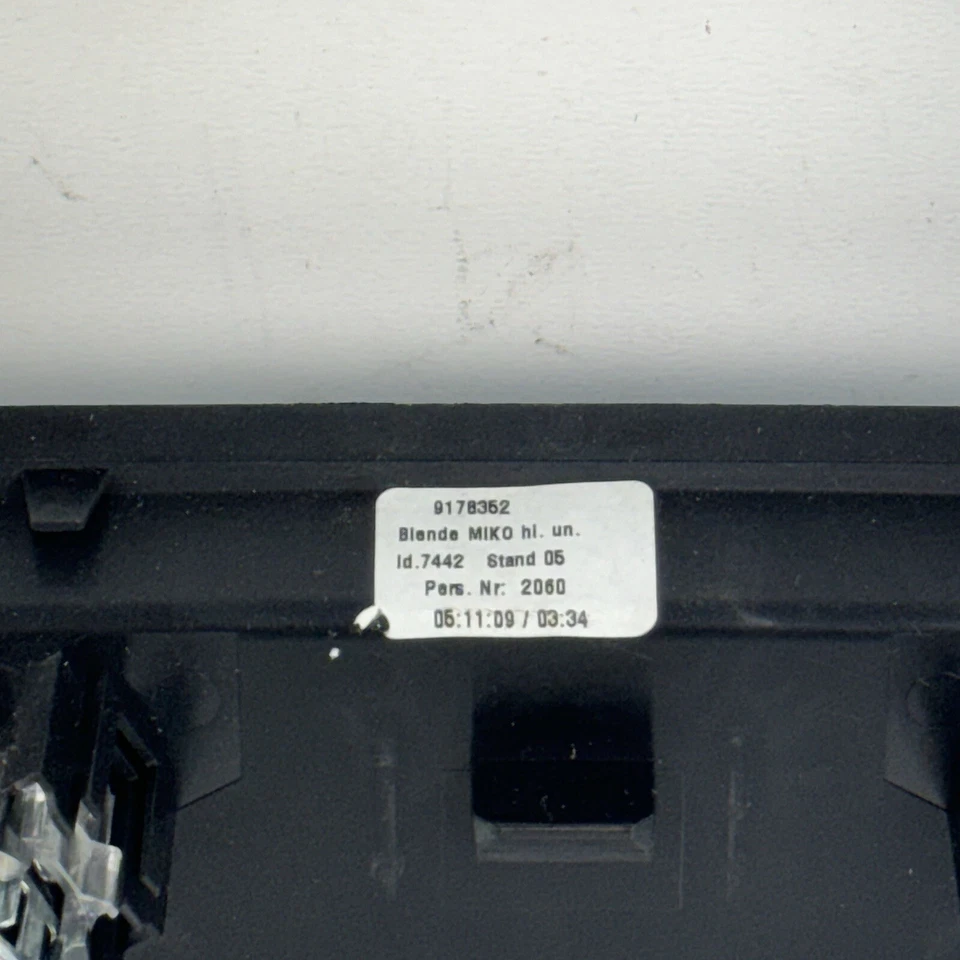 BMW F07 550i 535i GT 2010 2011 2012-2017 consola central inferior trasera moldura OEM Foto 3 de 4