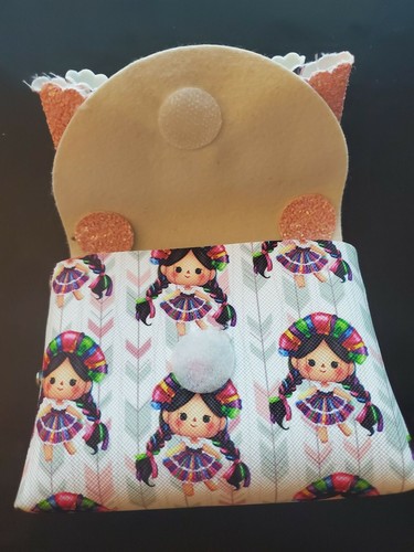 Handmade faux leather little girls purse, bows, and keychain Maria Doll - Picture 3 of 8