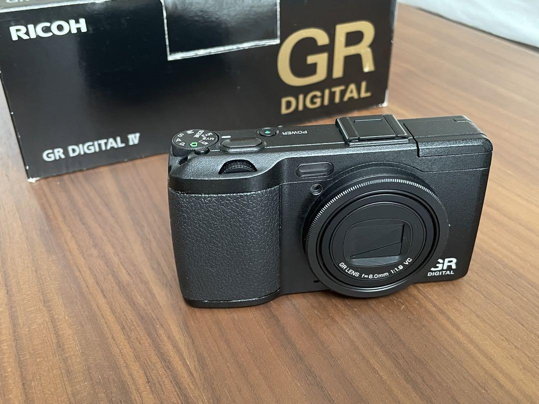 Ricoh GR Digital IV 10.4MP Black Digital Camera Box Chager Ricoh GR Digital IV 10.4MP Black Digital Camera Box Chager