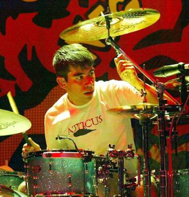 New Found Glory drummer Cyrus Bolooki performs at KXTE Xtreme Radi - Old Photo 1