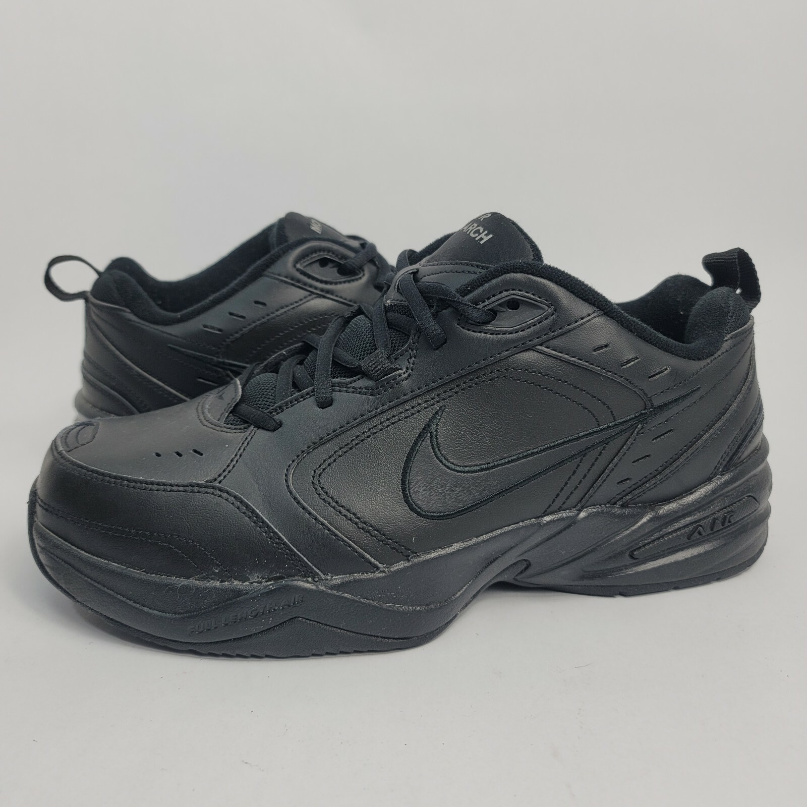 men's air monarch iv cross trainer