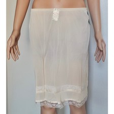 VINTAGE NEW 1960's Kayser Women's Cream with Lace Trim Half Slip Size M