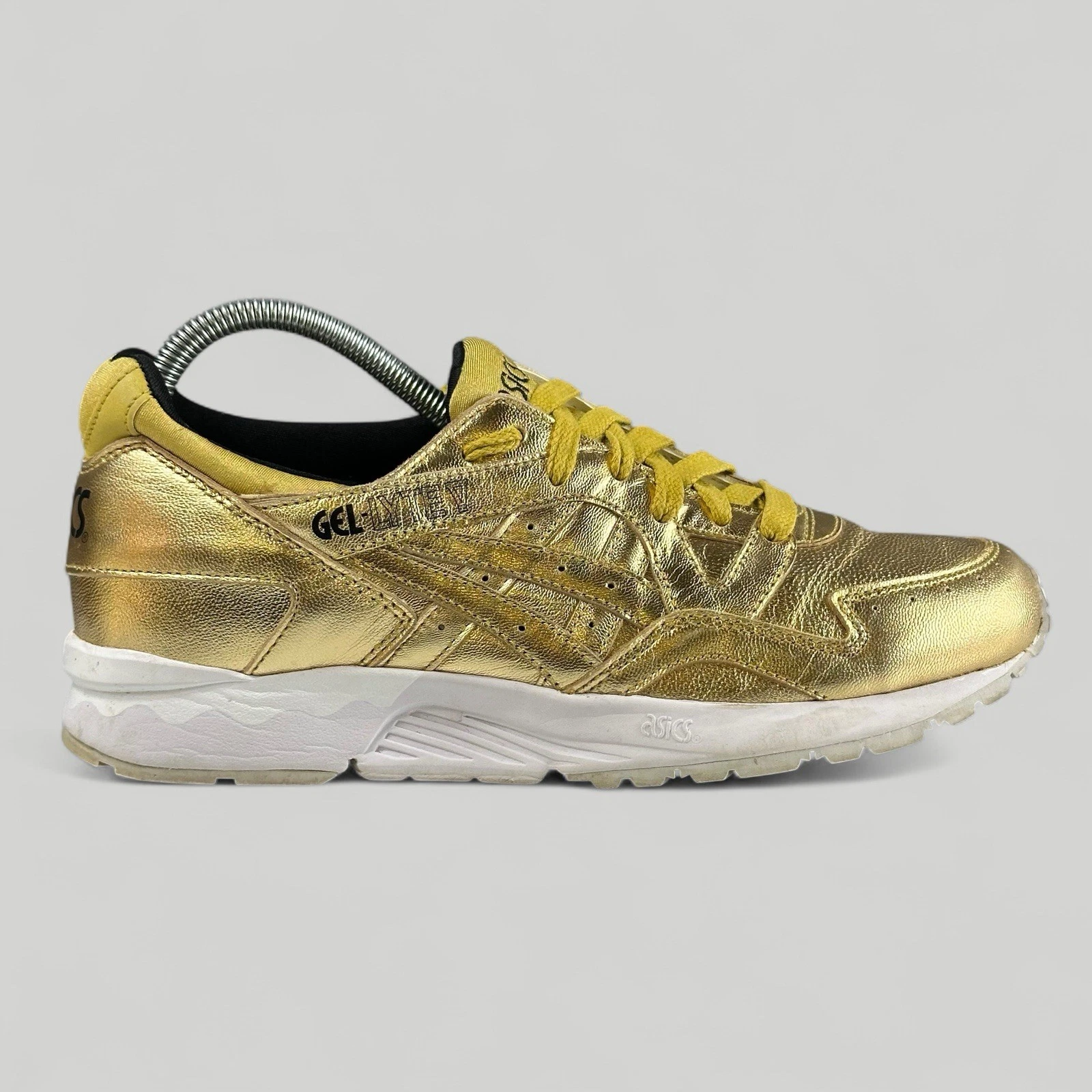 Scarpe da ginnastica ASICS Gel Lyte V oro taglia 7 5 UK