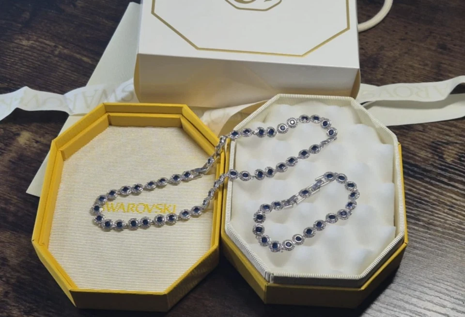 Juego de pulsera collar cristal blanco azul Swarovski firmado con caja Foto 3 de 4