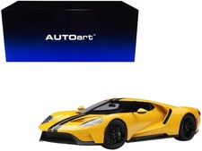 2017 Ford GT Triple Yellow blk Stripes 1/18