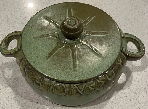 Vintage Frankoma Prairie Green Wagon Wheel 1 1/2 QT Covered Casserole