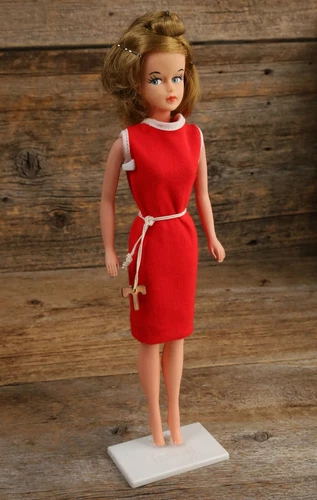 Vintage Tressy American Character Doll on Stand w Key