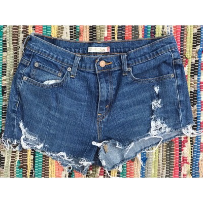 cut levis into shorts