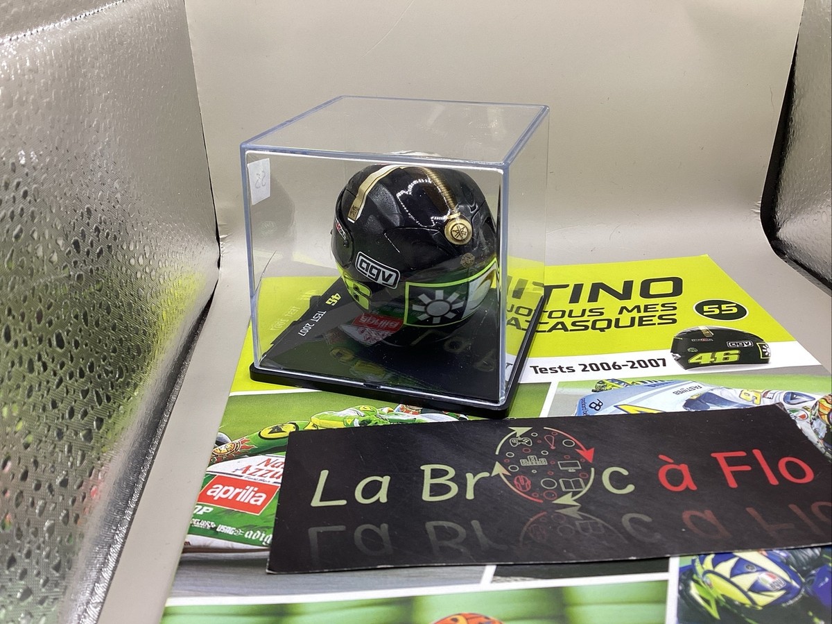 Paris rénove ses kiosques à journaux