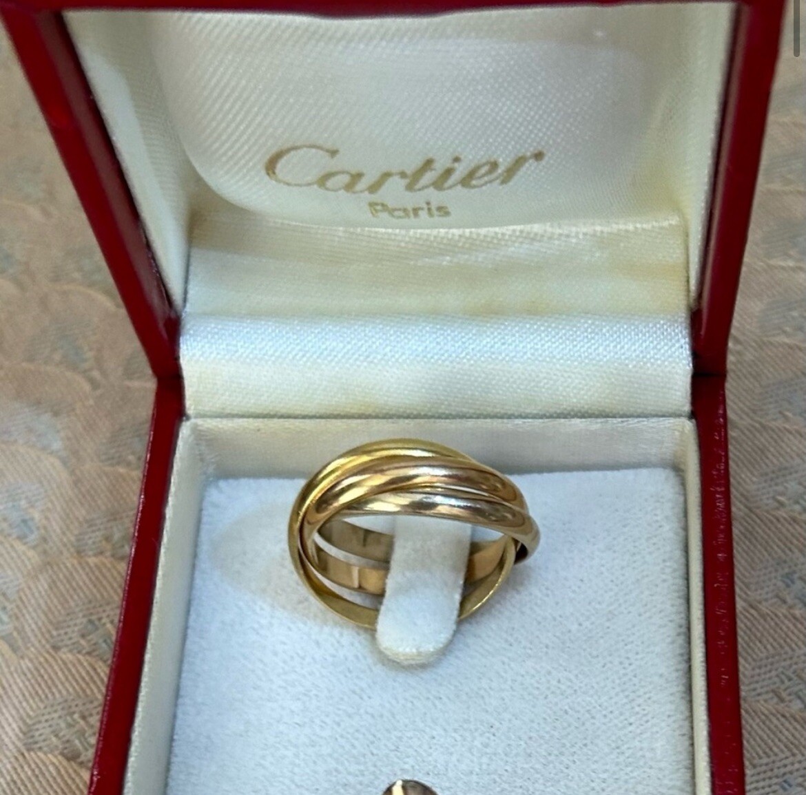 Anillo Cartier Trinidad Vintage Triple YG WG y Oro Rosa 5 Gramos Talla EE. UU. 5 con Caja