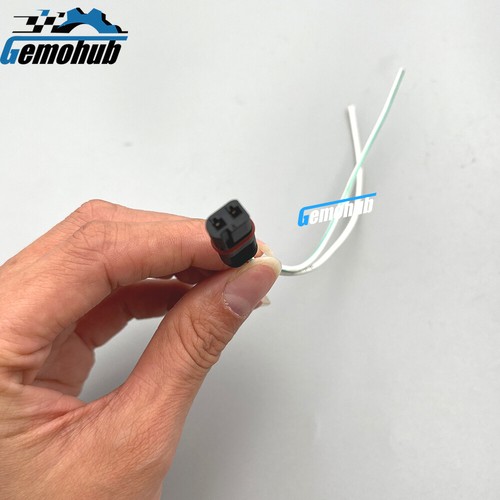 2PIN Fuel Injector Connector Plug FOR BMW F02 730 740 750 760 X5 F07 5 Series GT - Picture 3 of 7