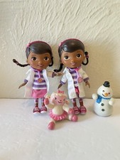 Disney Doc McStuffins Figures lot of 4 2 Docs and 1 lambie and 1 Chilly