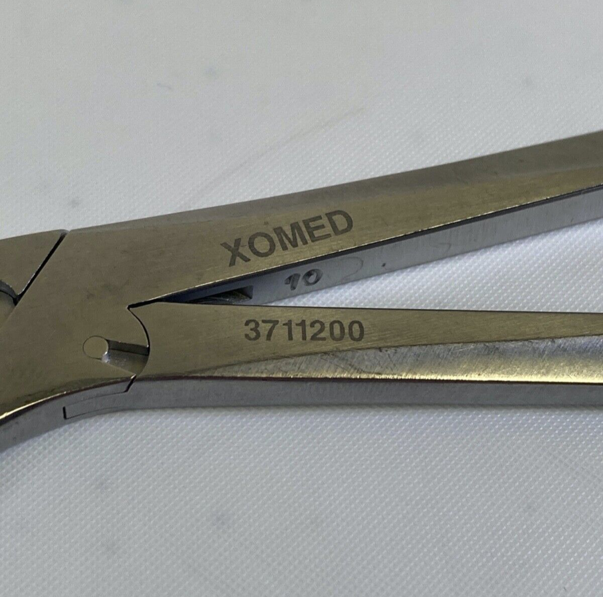 XOMED Integra 3711200 Weil-Blakesley Thru-Cut Forceps 2mm