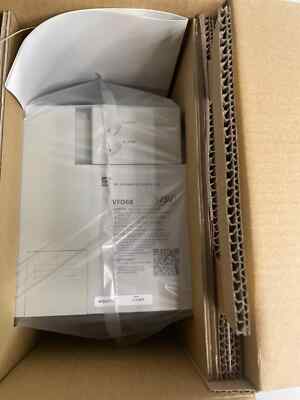 1PC- JOHNSON CONTROLS VFD68DFM Variable Frequency Drive 3PH/575VAC,50/60Hz- NEW