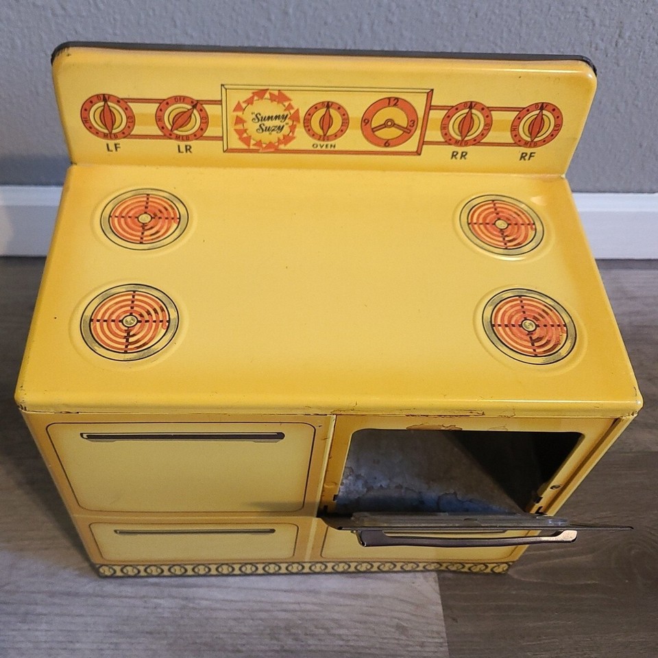 Wolverine Sunny Suzy Vintage Metal Kitchen Toy Set Stove Refrigerator