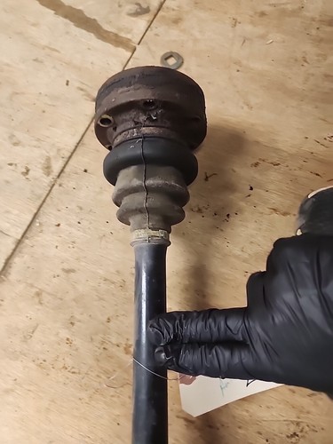 BMW E32 88-94 735i 735iL 740i 740iL 750i Driver Side axle half output shaft #28 - Picture 10 of 13