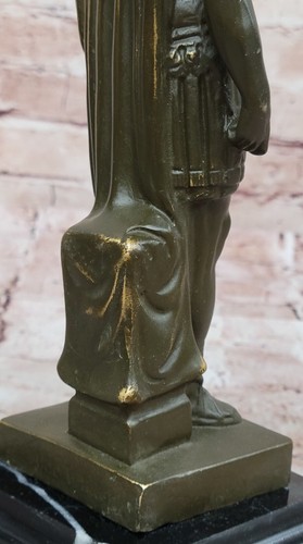 Decorative Bronze Sculpture of Julius Caesar Roman Symbol of Power Artwork Sale - Picture 9 of 10