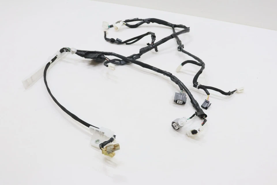 2019 - 2024 TOYOTA 4RUNNER TAILGATE LIFTGATE WIRE WIRING HARNESS OEM 8218535211 - Image 2 of 4