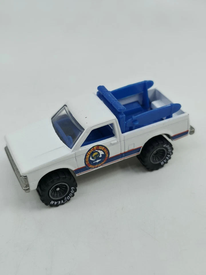 ​Vintage Hot Wheels Real Riders Lot Chevy Silverado Beach Patrol Henry's Hauling - Image 2 of 4