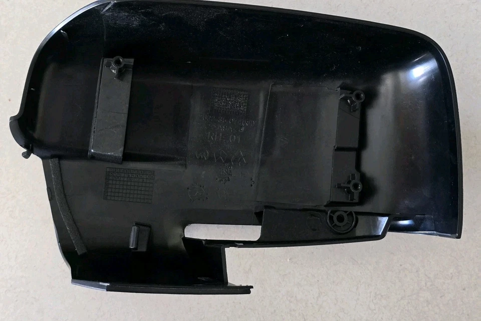 2015 RAM 1500 OEM Passenger Side Mirror  Cover Foto 2 de 2