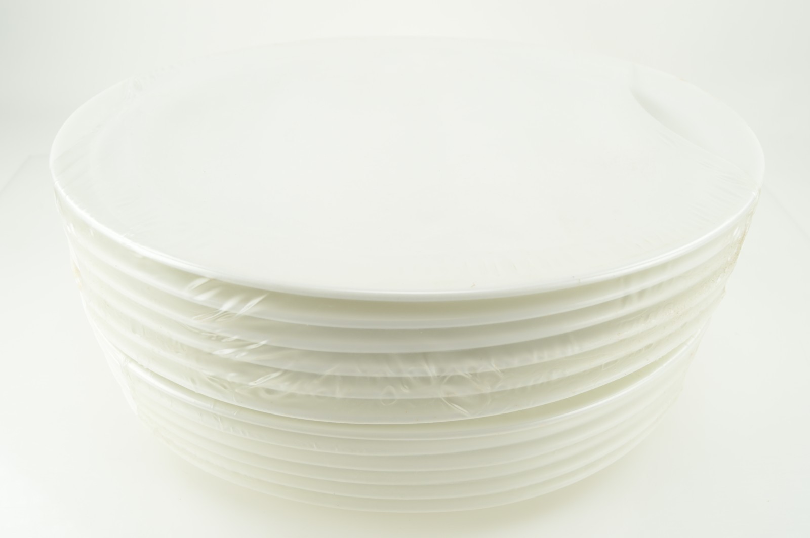 Oneida F1100000363 Buffalo White 12.5" x 910" Porcelain Platter - 1 Doz