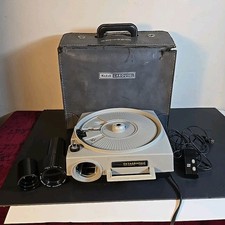 kodak Ektagraphic Slide Projector B-2 With Zoom Lens Remote  Case