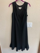 Studio I Black Dress with Pleated Bottom Edging Fully Lined Size 8