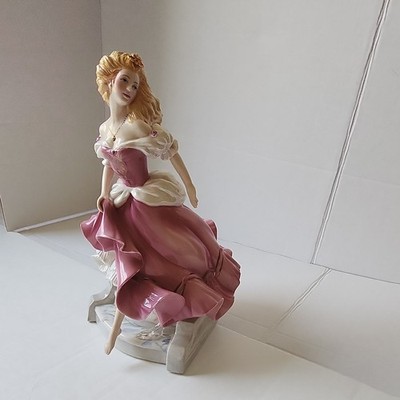 Franklin Mint Cinderella Porcelain Figurine Gerda Neubacher Glass Slipper