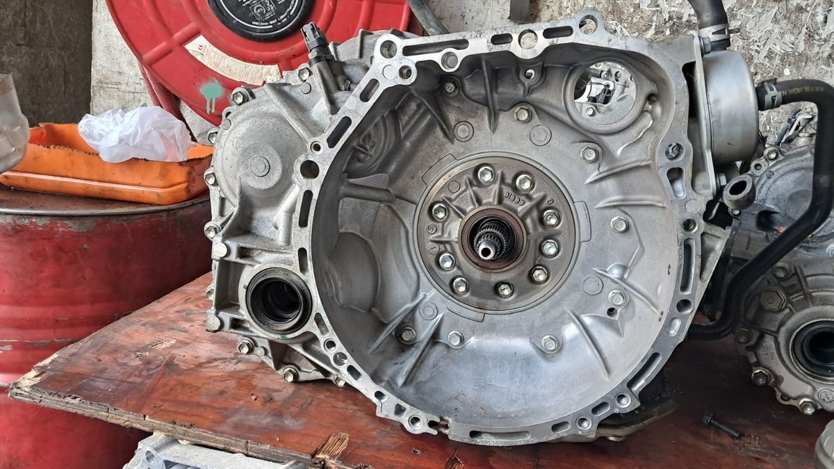 TOYOTA MARK X ZIO 2.4L CVT AUTOMATIC TRANSMISSION 2AZFE 30400