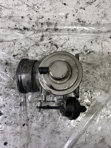 Audi A4 S4 B6 8E 8H 2004 Diesel AGR-Ventil Abgasrückführung 038129637 DRA3236