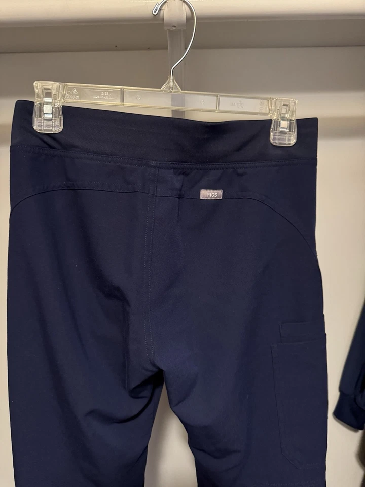 Pantalones Médicos Figs Technical Collection Azul Marino Kade Cargo Talla XS Foto 4 de 4