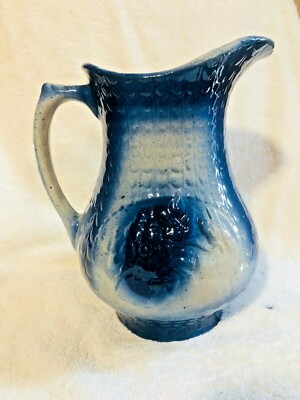 Hull Stoneware Pitcher Blue White 10'' Open Rose Fish Scale Pattern Excellent