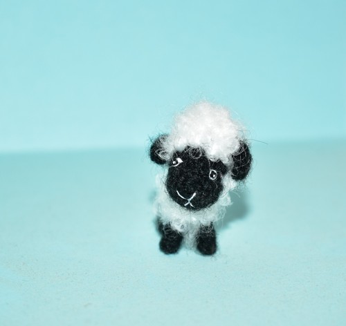 Miniature Crochet Artist Black Sheep 1.4" Dollhouse Stuffed Farm Animal Toy - Picture 8 of 9