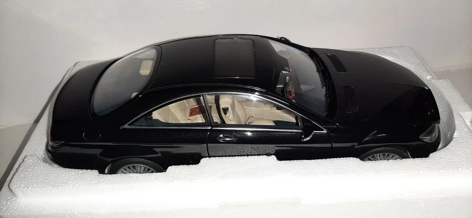 MERCEDES BENZ CL-KLASSE BLACK AUTOART MILLENIUM SCALA 1/18 - Immagine 3 di 4