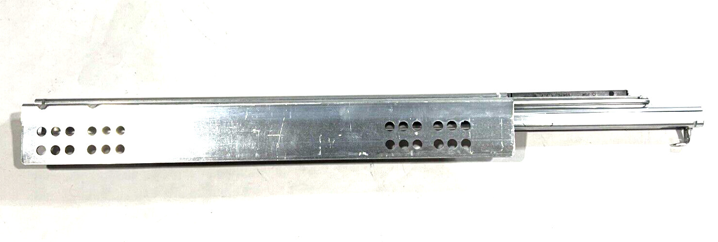 Hettich Quadro Cabinet Slides 450 20 0/30 2207231140 18" (Lot of 12 L, 14 R)