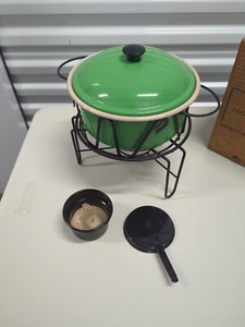Retro Green Chafing Dish