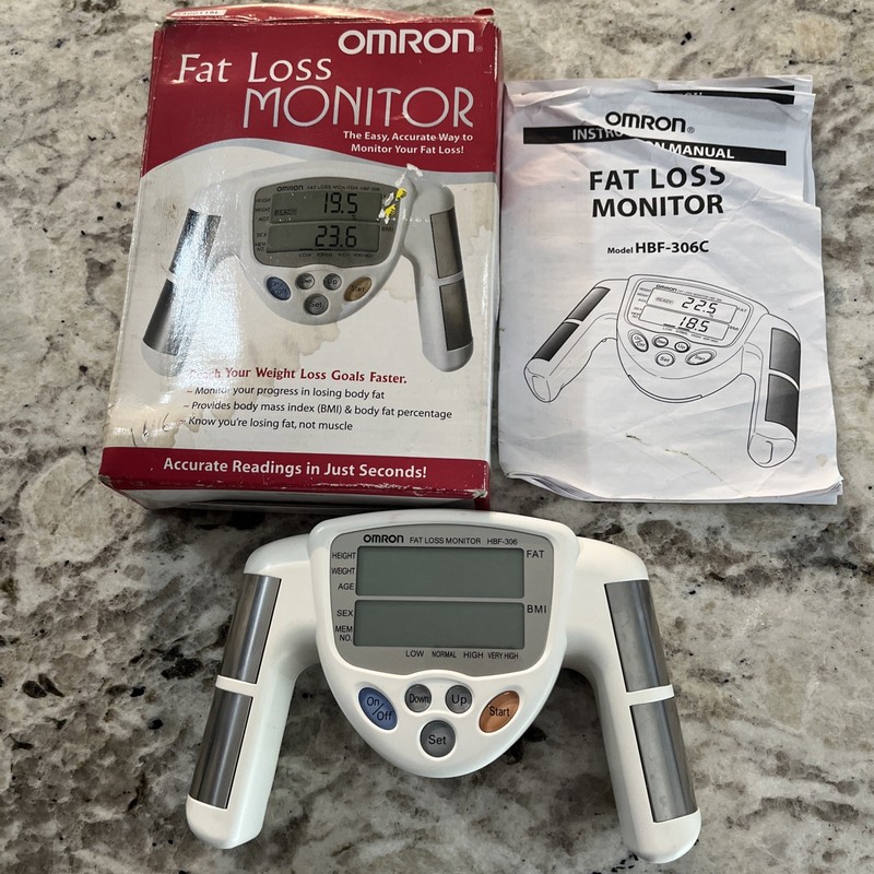 2004 Omron Fat Loss Monitor Provides BMI & Body Fat Percentage HBF-306C Works!