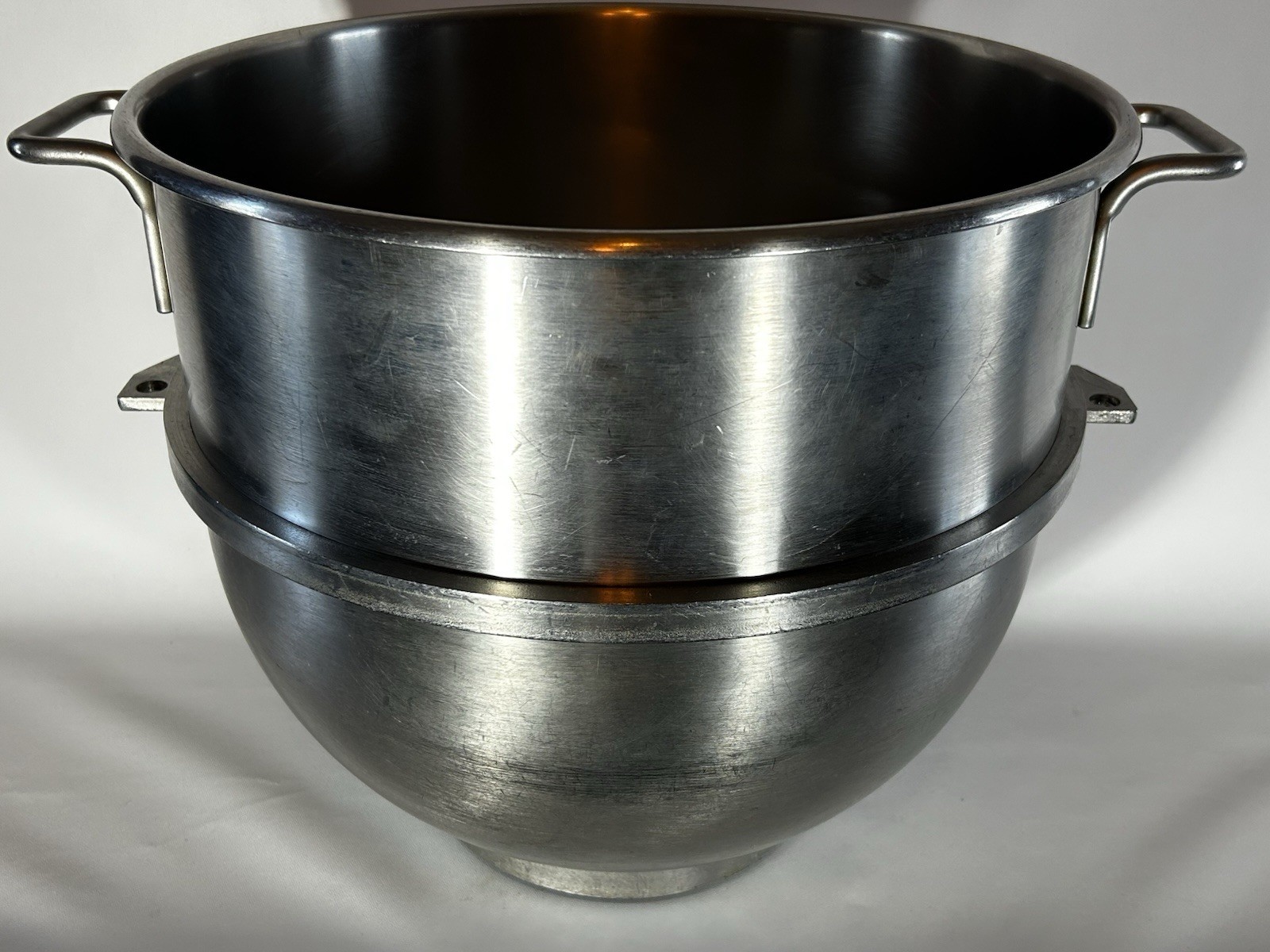 Hobart Industrial Aluminum 60 Quart Mixing Bowl VMLH60