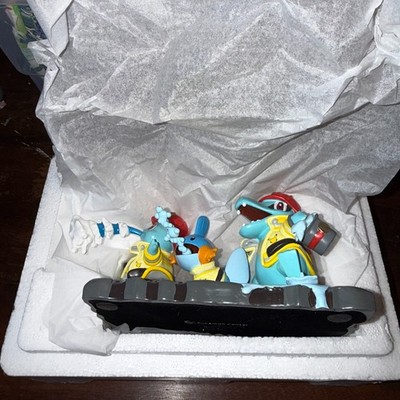 NIB Pokemon Celebration Parade Cooling Down Crowd Squirtle Mudkip Totodile