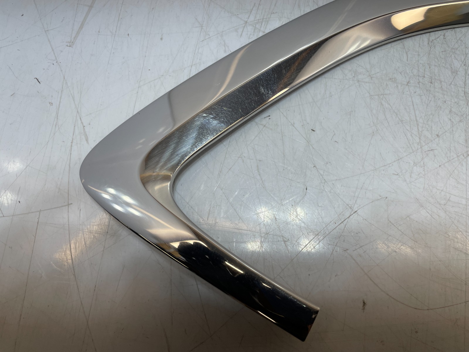 ✅ 12-17 OEM Bentley Continental GT Coupe Rear Left Quarter Window Molding Trim