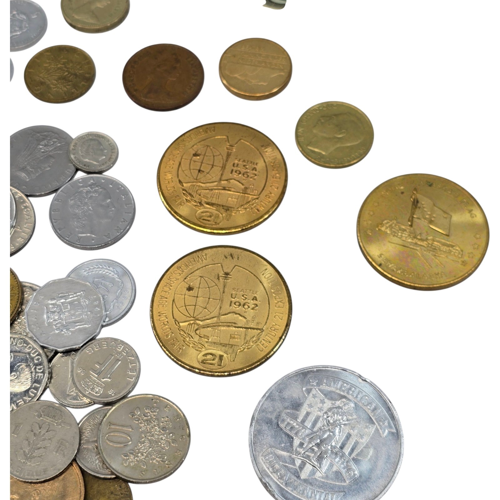 Mixed Lot of Different Foreign World Paper Money Banknotes Currency & Coins