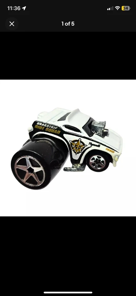 Coche de policía Hot Wheels Plymouth Barracuda Dragstrip Riot Squad neumáticos grandes diecast Foto 2 de 4